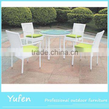 Elegant wicker garden furniture cafe table chair set