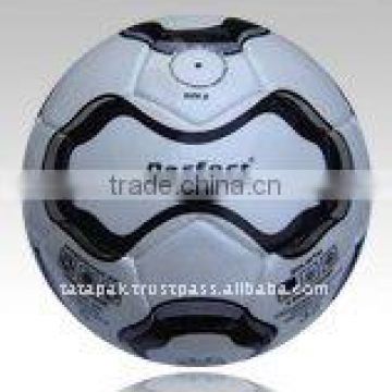 KIDS FOOTBALLS