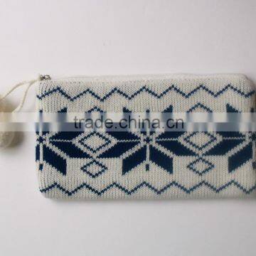 Custom design acrylic material 25*18cm knitted purse for lady