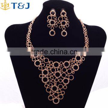 2016 Antique Women Charm Cystal Bridal Dubai Jewelry Sets 5 Pieces Pendant Earings Bracelet Necklacer Gold Jewelry Set