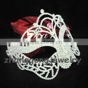 Fashion rhinestone pageant mask