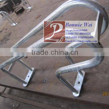 Galvanized bicycle rack for stationary riding