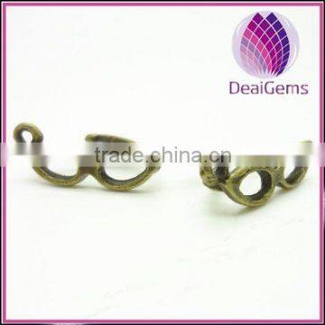 Hot sale bronze eyeglass charms