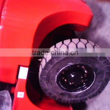 Black fork truck solid tire 7.00-12(various sizes available) from China