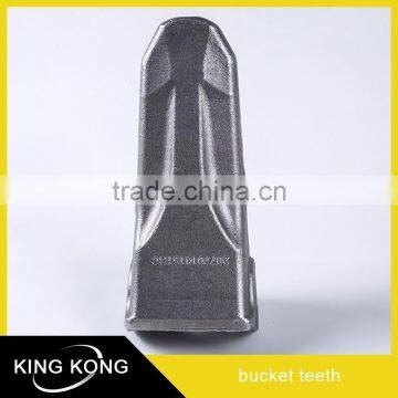 Forged Durable excavator parts PC200 bucket teeth