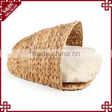 Latest Natural Appearance 55cm Length Funny Dog Hideaway Large Dog Beds photo-3