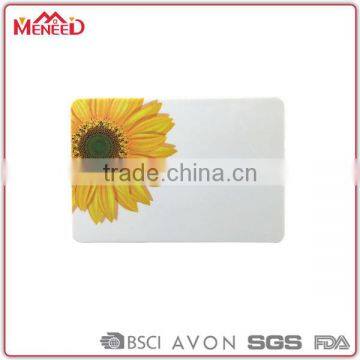 Daily use kitchen utensils white small sunflower print plastic cutting board