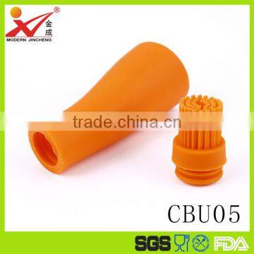 2017 New Design Silicone Cleaning Brush/ Silicone Milker photo-2