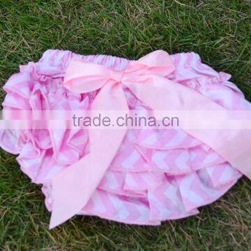 Cute ruffle baby satin bloomers pink baby bloomers in stock