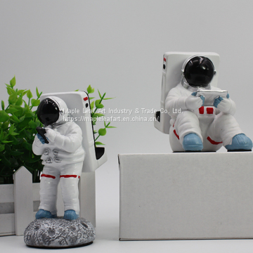 Creative spaceman mobile phone holder custom