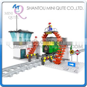 Mini Qute DIY intellect train rail track Transport vehicle action figure plastic building block model educational toy NO.25810