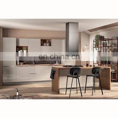 Contemporary White Hight Gloss Solid Wood Simple Cabinets Kitchen Design Waterproof Kitchen Cabinets Unit photo-4