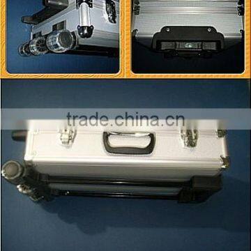 Aluminum trolley case