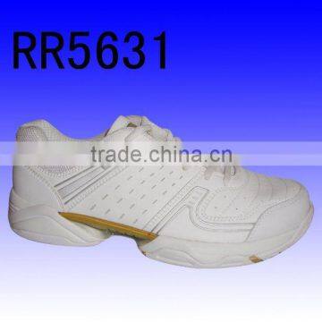 2011 men's tennis shoe