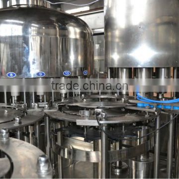 Automatic liquid filling machine