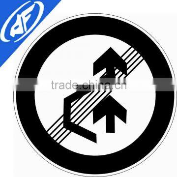 Reflective adhesive unfreeze overtaking Road sign