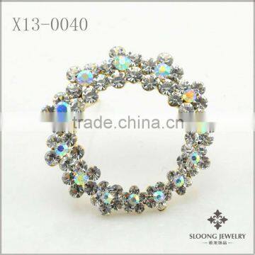 Fashion Crystal Cluster Brooch with Glass