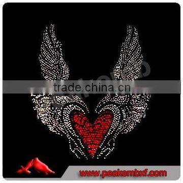 Hotsale red heart rhinestone with wings hot fix motifs for shirts