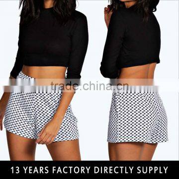 swallow gird pattern shorts women