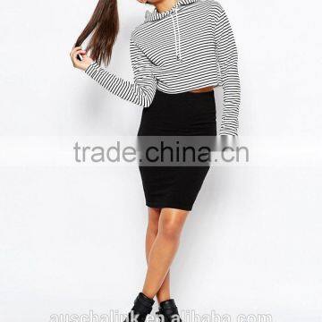 New Style Lady Bulk Stripe Cropped Sweatshirts Two Colors photo-4