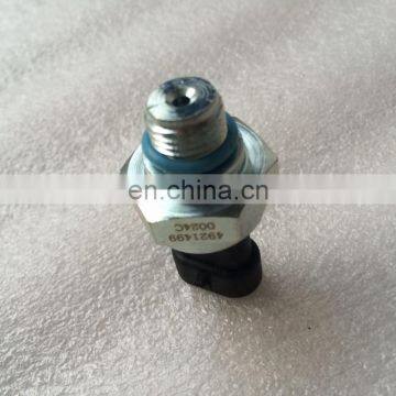 Genuine Engine Fuel Pressure Sensor 3408377 3330998 3330999 3408378 3069728 Diesel Engine QSX ISX X15 Oil Pressure Sensor