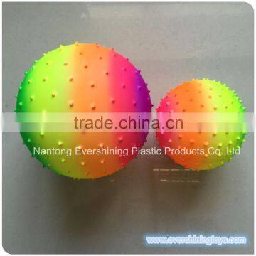 2016 cheap rainbow pvc inflatable Knobby ball