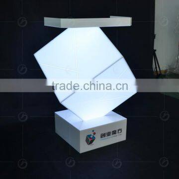 Customized Rubik Cube Shape Clear Acrylic Speech Lectern for Business Supplier's Choice photo-2