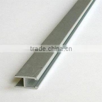 Punching holes machining l shape aluminum extrusion profiles