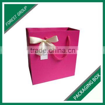 GOOD QUALITY PAPER BOARD MATERIAL GIFT BOX PACKINH BAG WITH BUTTERFLY KNOT