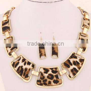 ODM/OEM Jewelry Factory leopard alloy necklace earring set, collar necklace, geometric necklace