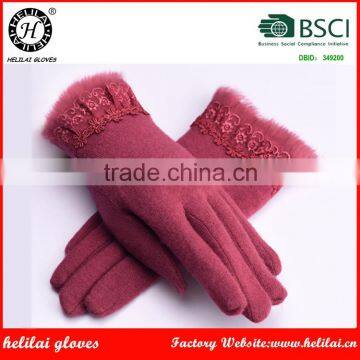 Helilai BSCI Factory Ladies Pretty Red Fur and Lace Cuffed Women Wool Gloves