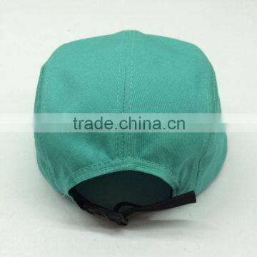 Wholesale Custom Flat Brim Green Camper Caps And Hats Woven Label Logo At Front Panel Nylon Strap With Plastic Buckle photo-3