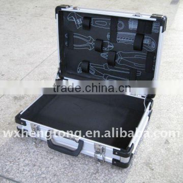 aluminum tool case with tool pallet