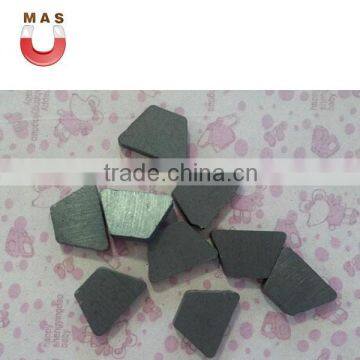 trapezoid ferrite magnet