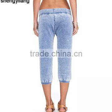 OEM/ODM Service Women Cropped Trousers Custom Sport Pants Snow Wash Pants in Guangzhou photo-2