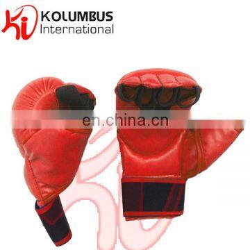 Red Karate Gloves In Synthetic Leather, Karate Mitts In Artificial Leather, Red Martial Arts Gloves