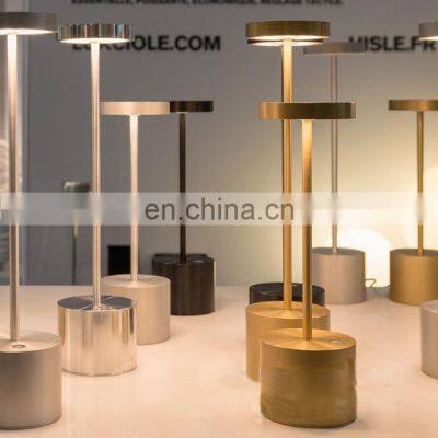 Nordic Modern Rechargeable LED Desk Lamp Gold Cordless Restaurant Table Lamp For Indoor Office