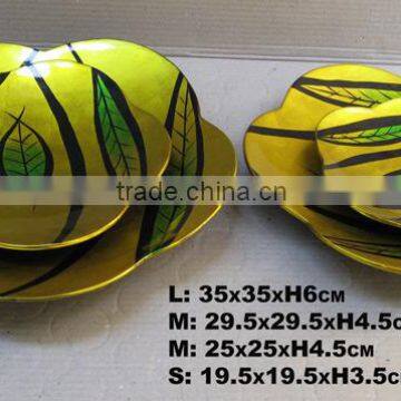 Beautiful lacquered flower shape plates