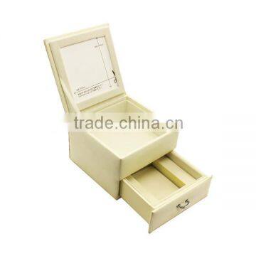 Sweet White Drawer Type PU Leather Jewelry Box photo-4