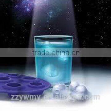 ICE ATTACKS UFO ICE CUBE TRAY MOLDS