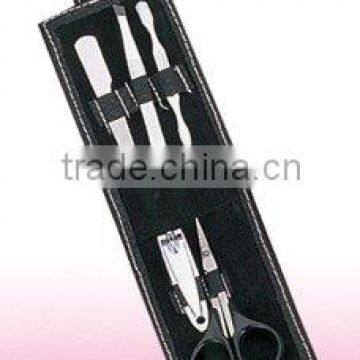 Mini black case manicure set