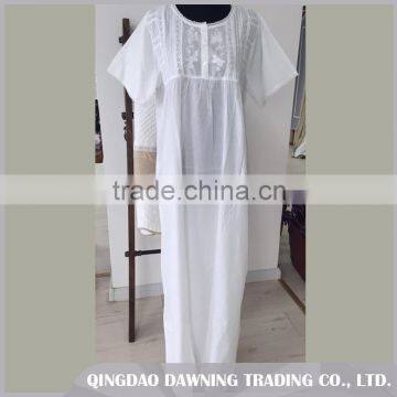 High Capability Embroidered White Cotton Nightdress/Dressing Gown