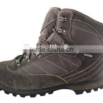 China shoes high cut climbing shoe, mountaineering shoe for men