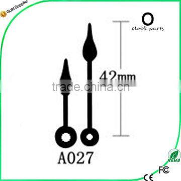 Часы с ручками A027
