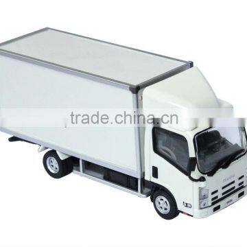 1-43 die cast metal Isuzu truck replica