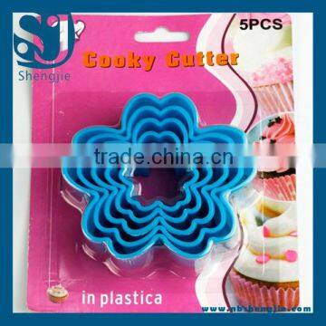 Trade Assurance Plastic Chrysanthemum Shape Cooky Cutter