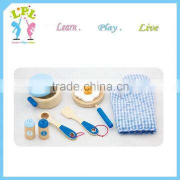 Shenzhen 10 year's experience modern kids role play toys wooden kitchenware