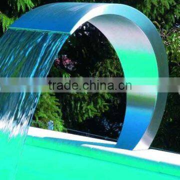 Optical fiber wall fountain
