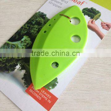 China Online Shopping Vegatable Tools Leaves Remover Herb Stripper photo-3