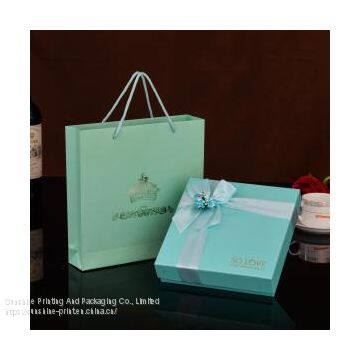 We supply Shopping Bag, Food Bag, Vacuum Bag, Spout Bag, Coffee Bag